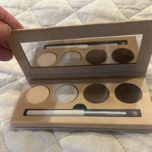 Jones Road Eyeshadow Palette